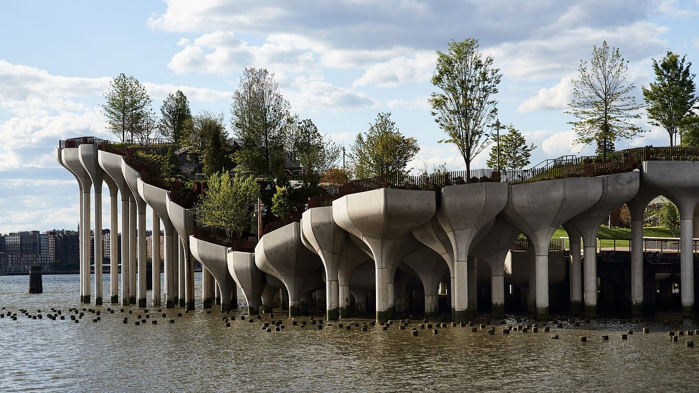 Elevated park，outdoors，Architecture，