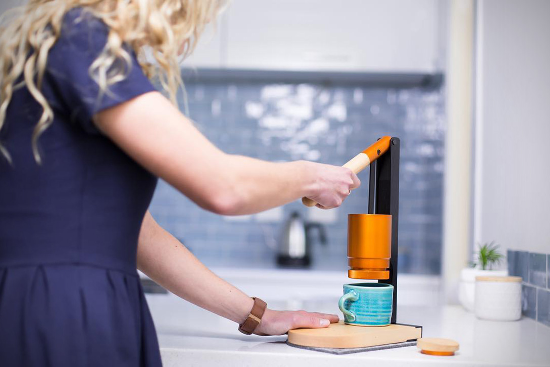 Coffee machine，Portable，Newton Espresso，manual，woodiness，