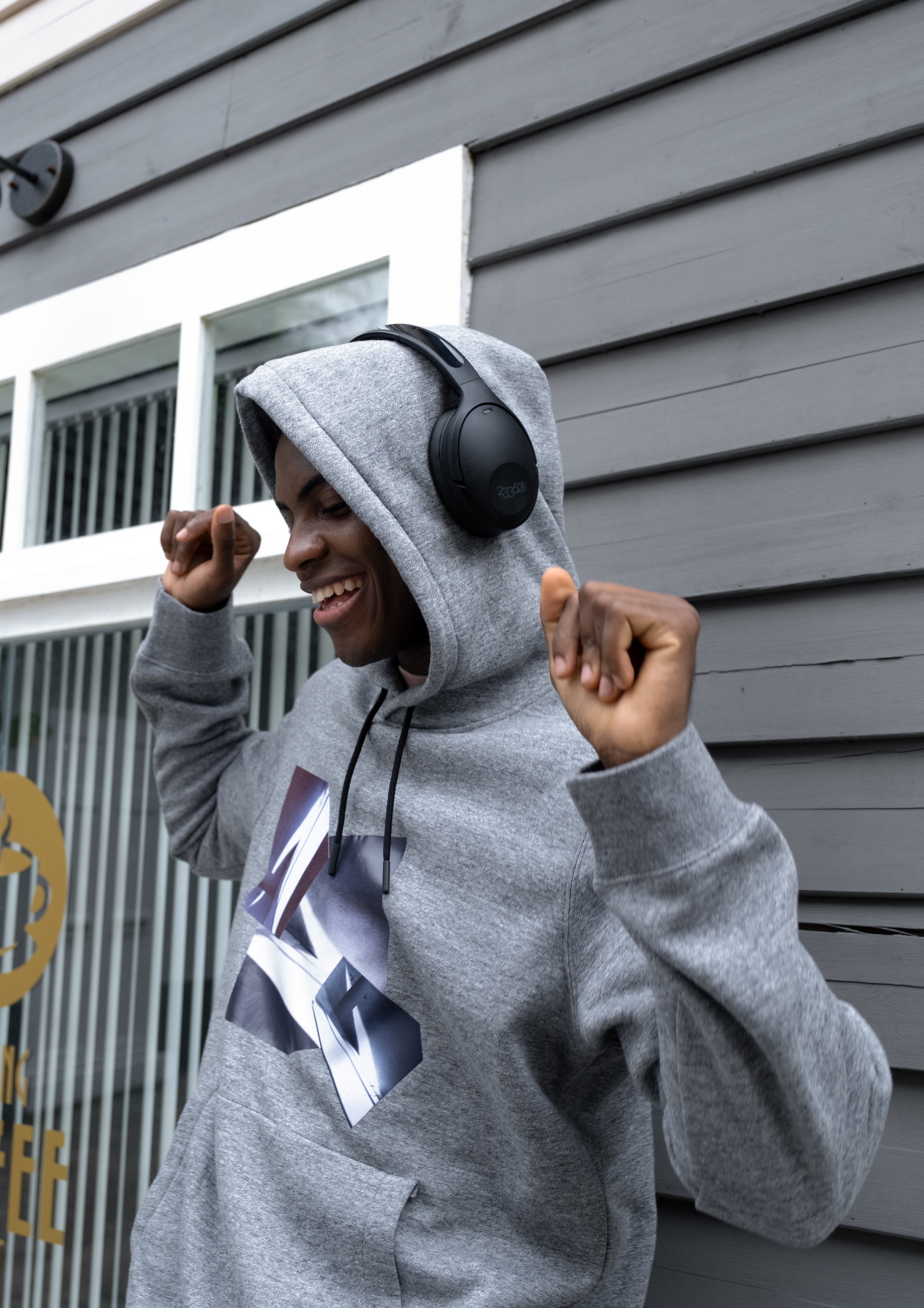 Bluetooth headset，2020 CGD contemporary good design award，Shenzhen guanxu Electronics Co., Ltd，