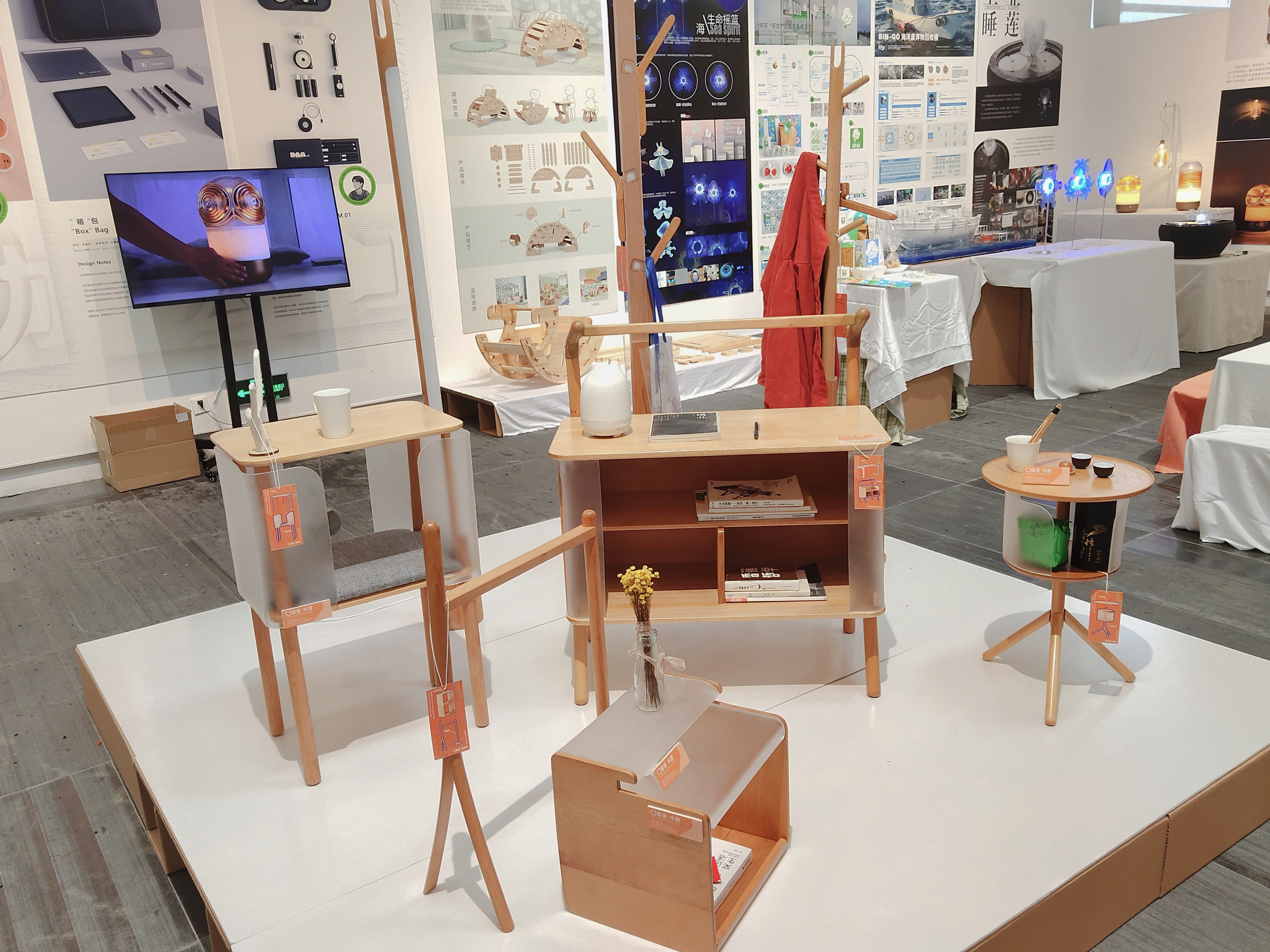 furniture design ，product design，Home system design，New home，Wedge House - wooden house，