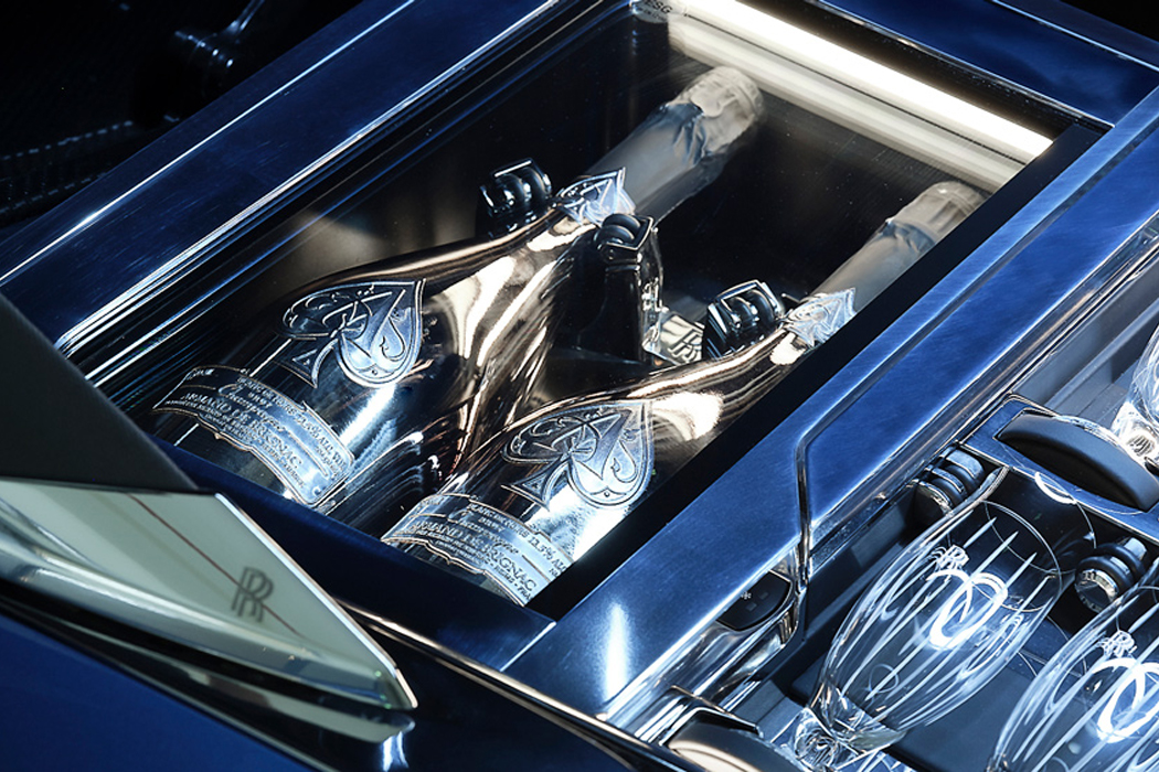 Sports car，Rolls-Royce，luxury，Double door，