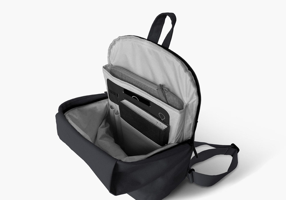 knapsack，outdoors，tool，