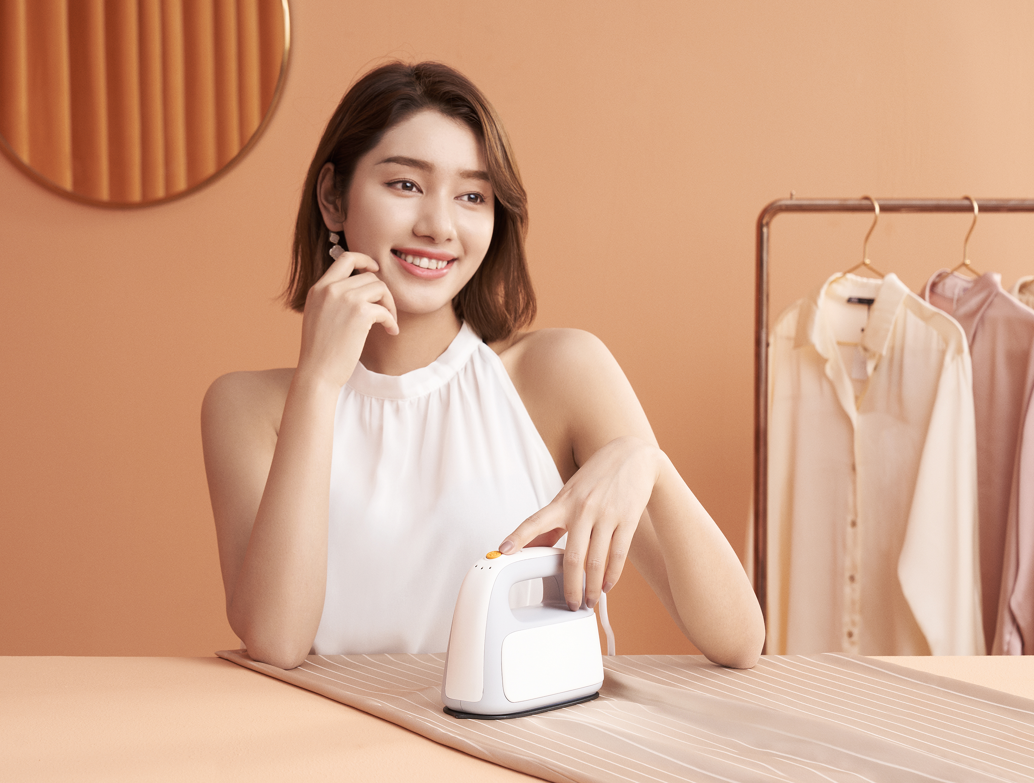 Iron，hold，clothing，Nanfeng industrial design，Iron，Show，