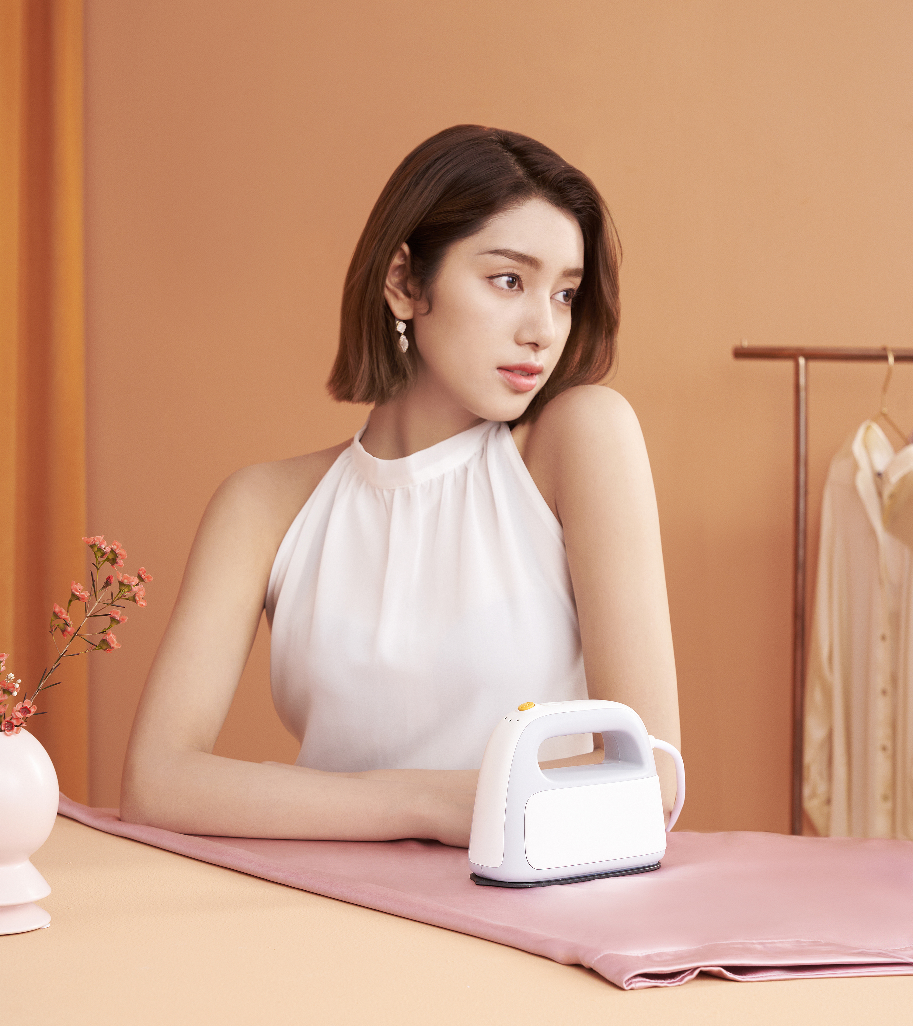 Iron，hold，clothing，Nanfeng industrial design，Iron，Show，