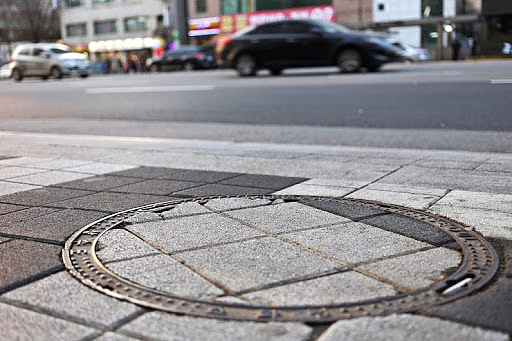 街道，井盖，无线充电，