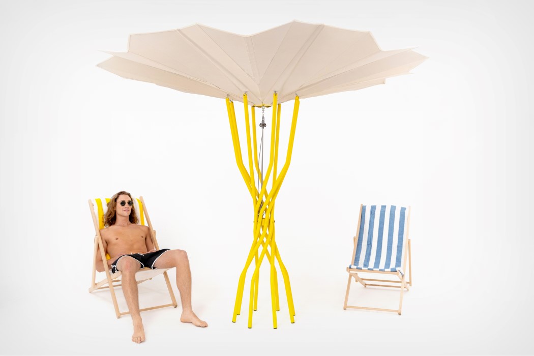sandy beach，umbrella，Folding umbrella，refrigeration，solar energy，