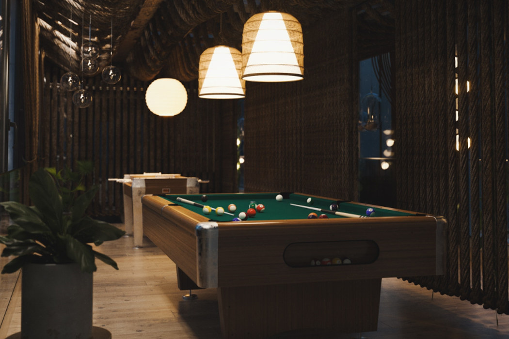 house，Steep cliff，river bank，