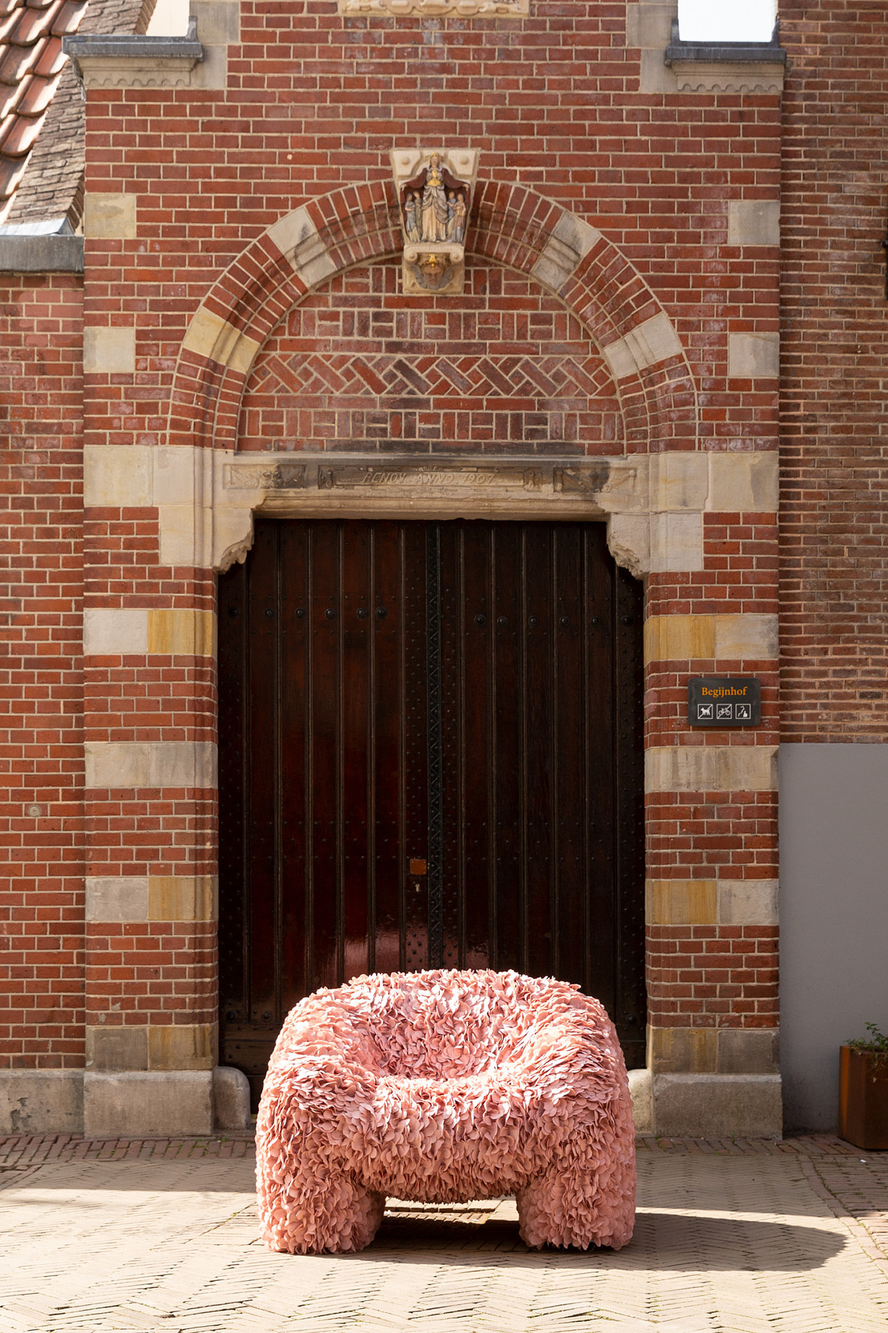 Armchair，sofa，chair，flower，