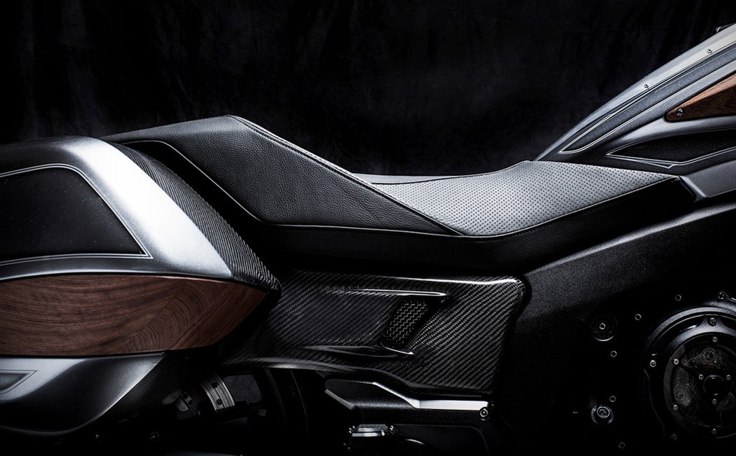 bmw，one hundred and one，motorcycle，Toys，man，black，