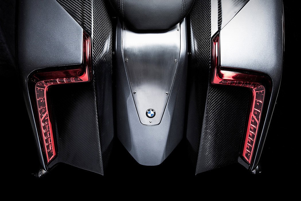 bmw，one hundred and one，motorcycle，Toys，man，black，