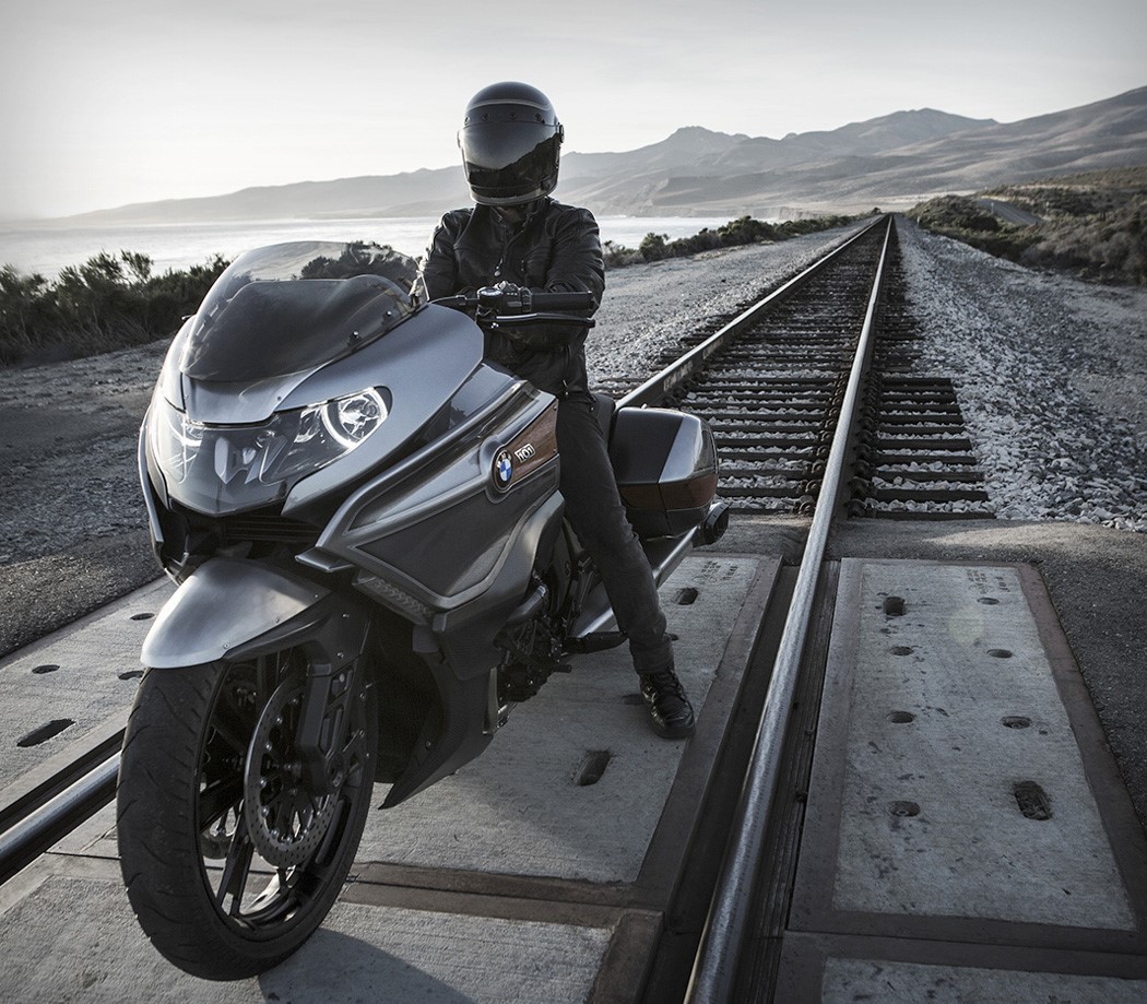 bmw，one hundred and one，motorcycle，Toys，man，black，