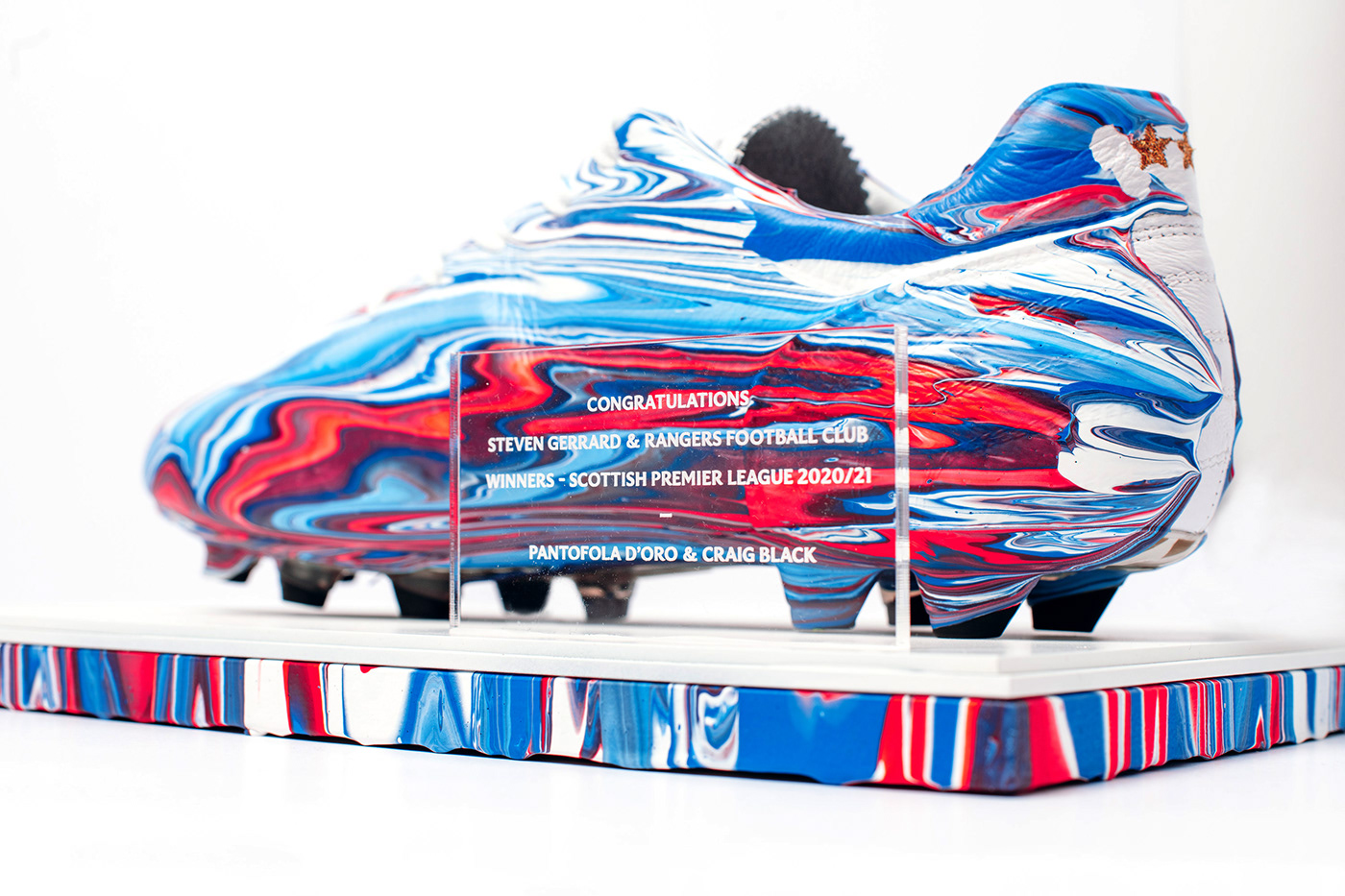 Football，Outdoor equipment，Sports equipment，Football Boots，