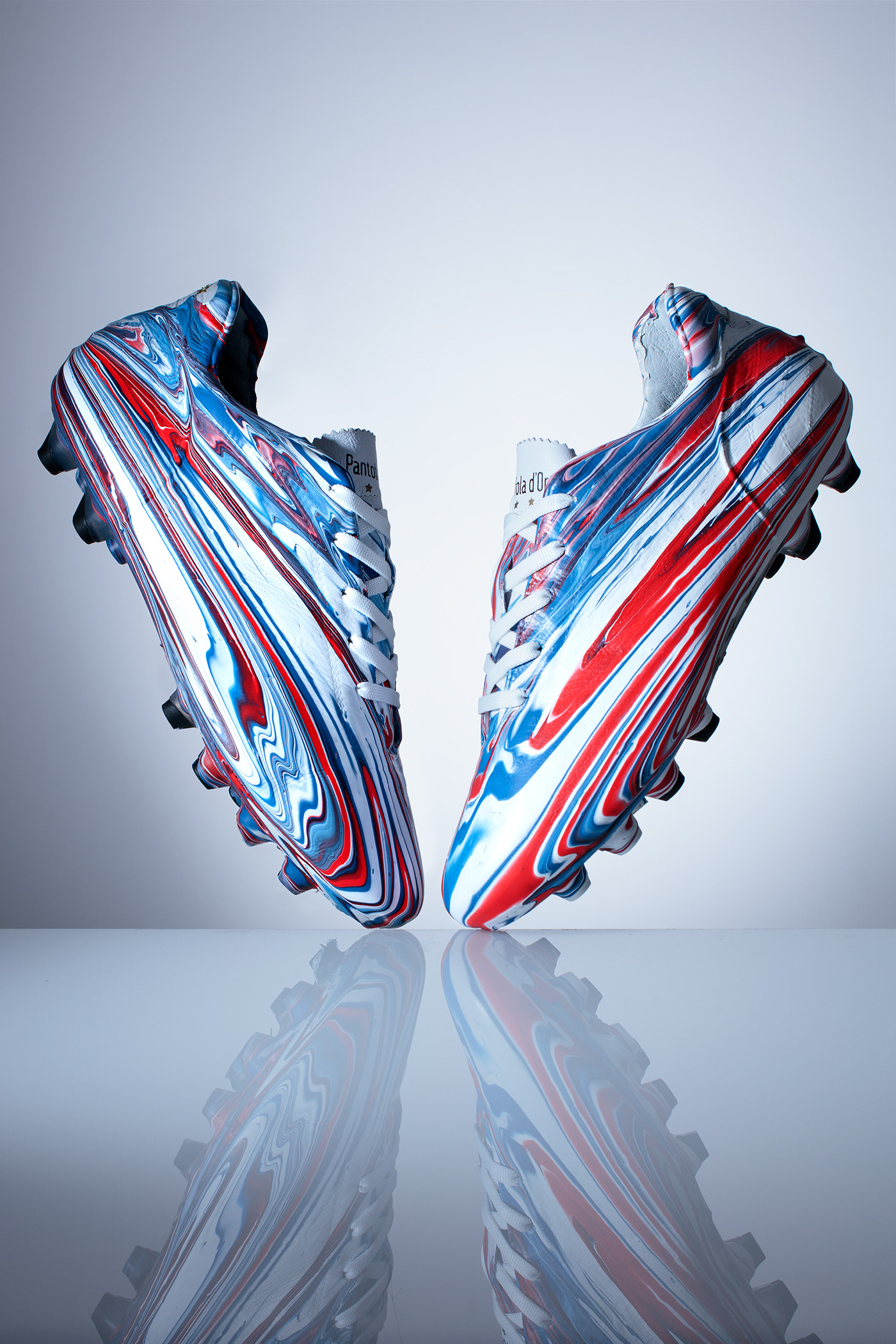 Football，Outdoor equipment，Sports equipment，Football Boots，