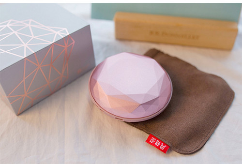 portable battery，Warm water treasure，multi-function，science and technology，