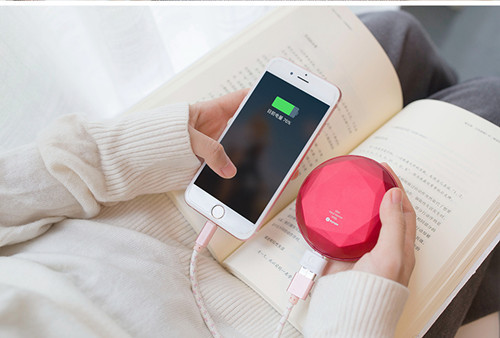 portable battery，Warm water treasure，multi-function，science and technology，