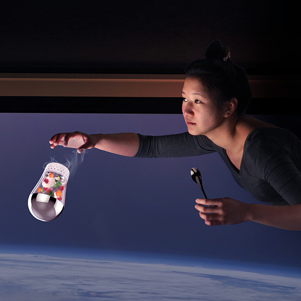 space travel，have meals，Space tableware，conceptual design，delicious food，