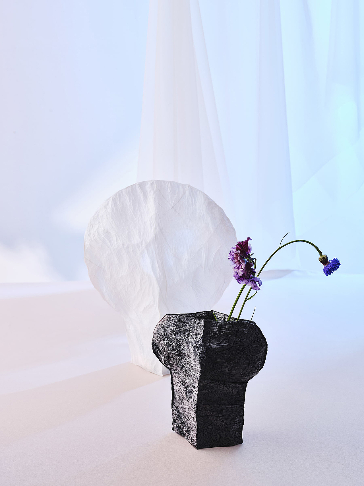 plastic bag，regenerate，lamp，vase，