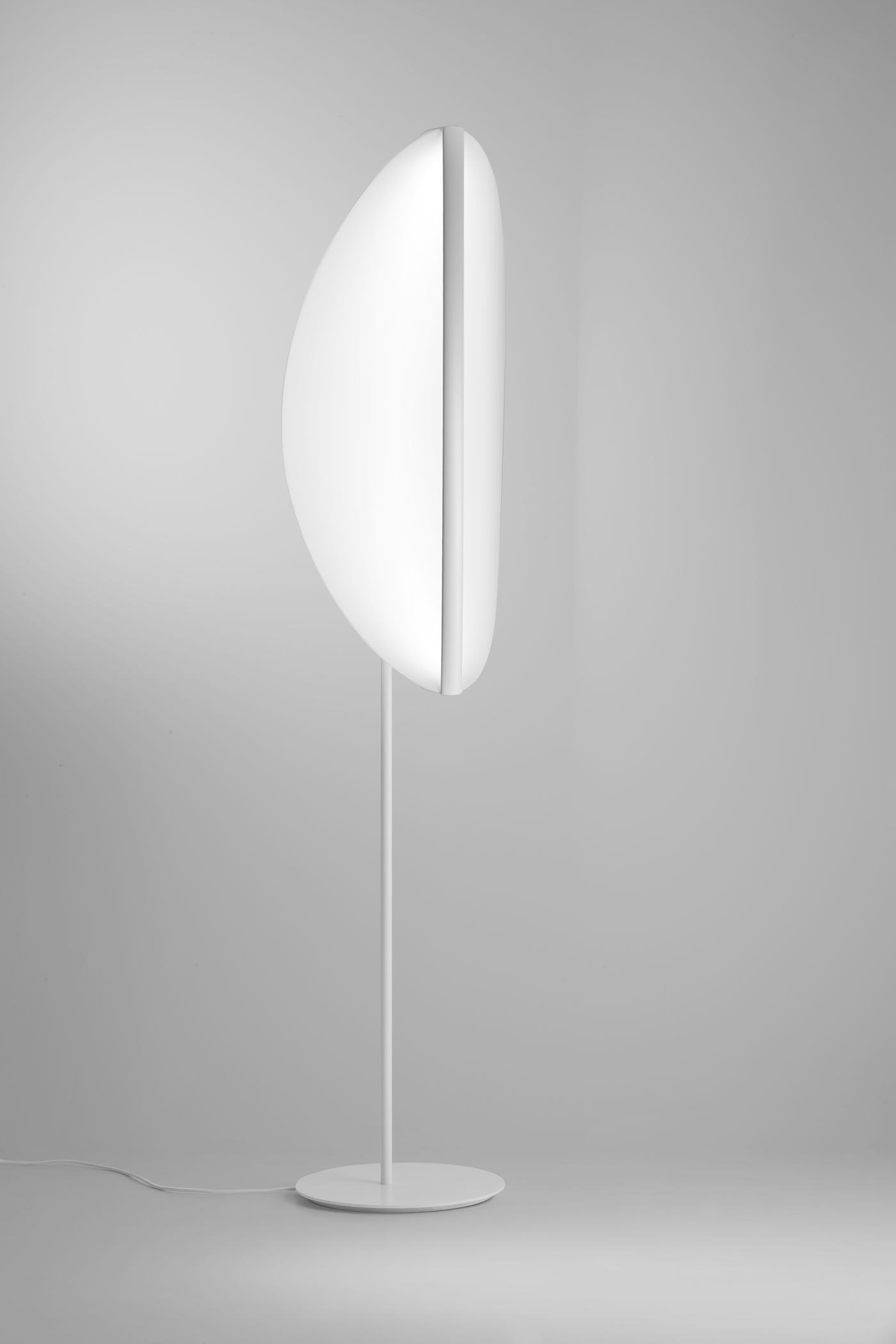 Lamp design，Creative design，Atmosphere lamp，milky white，Shield，