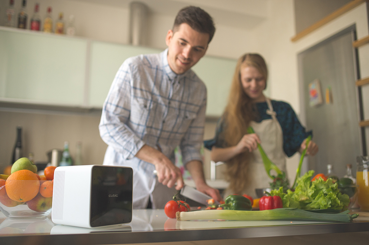 cubic，intelligence，black and white，Q & A，