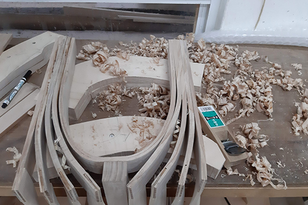 arrangement，vitality，bend，chair，woodwork，