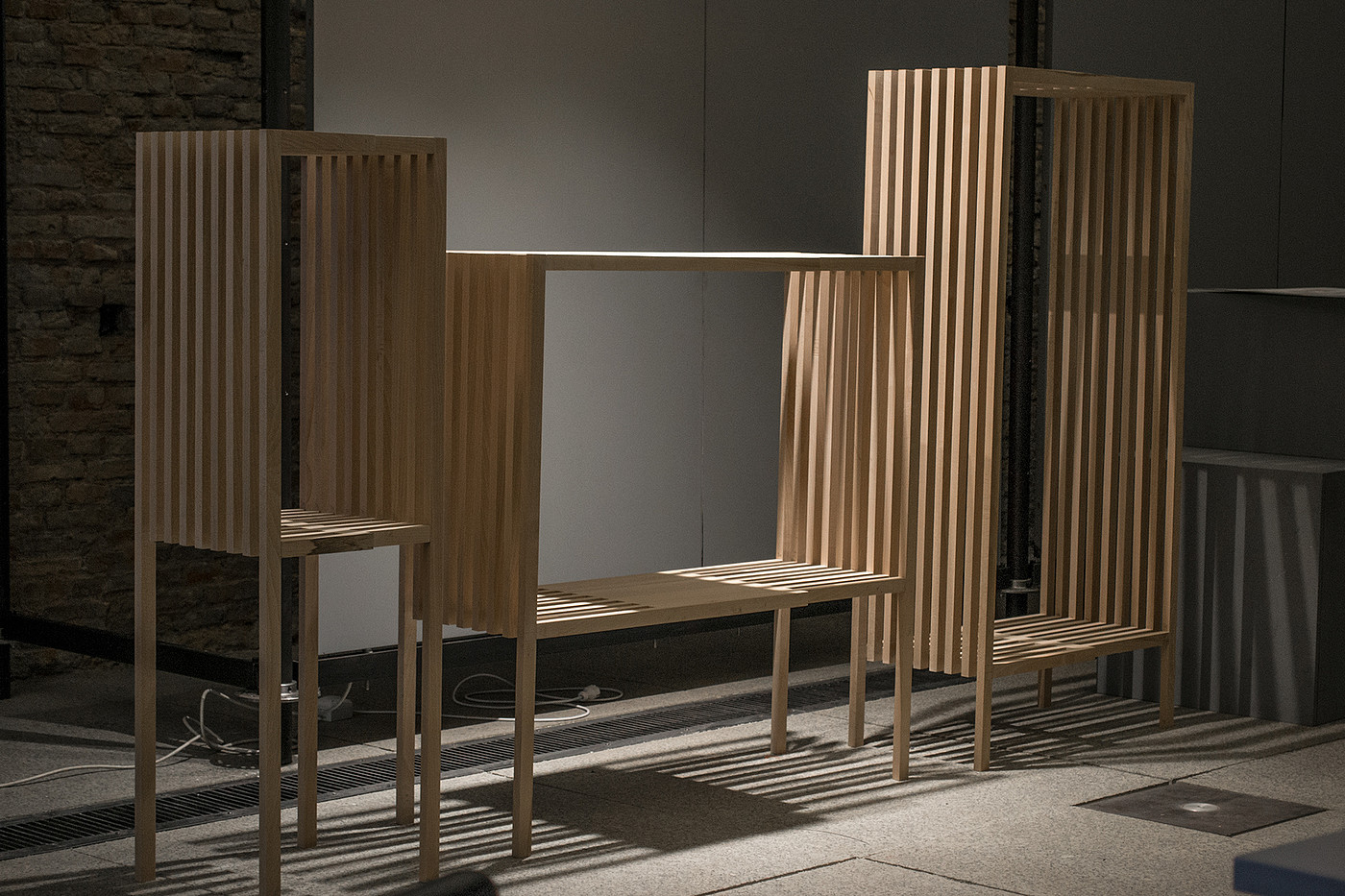 Emilia Synowiecki，furniture，Timber，concise，