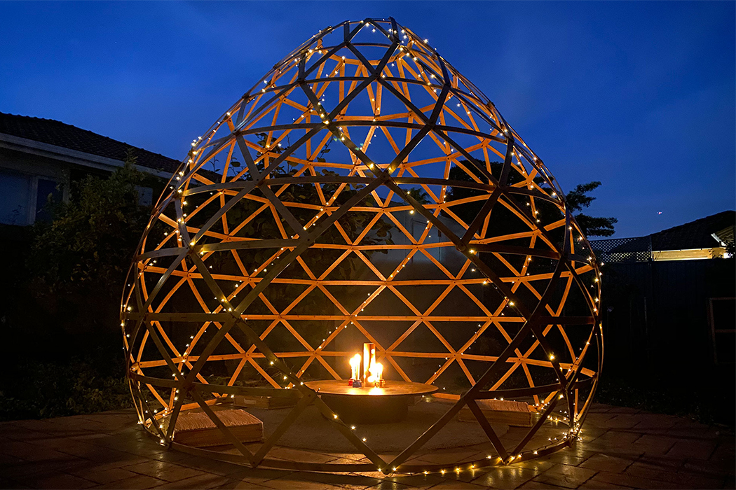 Giant Grass，Tent，Zome，wooden ，