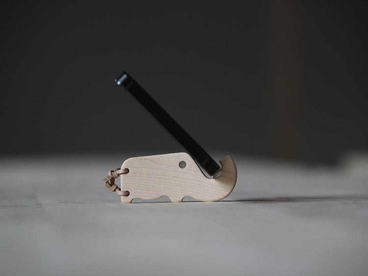 ox warble，woodiness，elephant，headset，mobile phone，Earphone winder，Mobile phone bracket，Mobile phone peripheral，object，Find life，originality，Original design，
