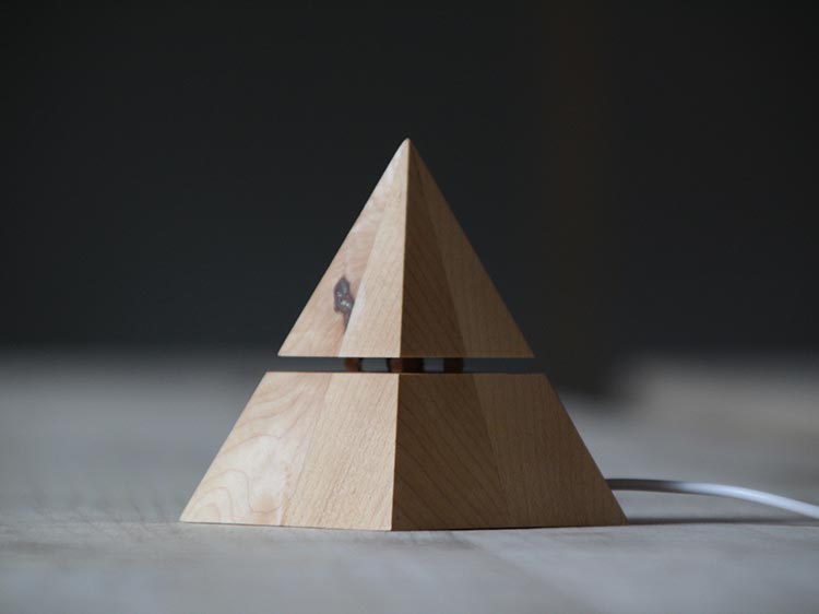 woodiness，warm，Pyramid，Night light，lamps and lanterns，Find life，