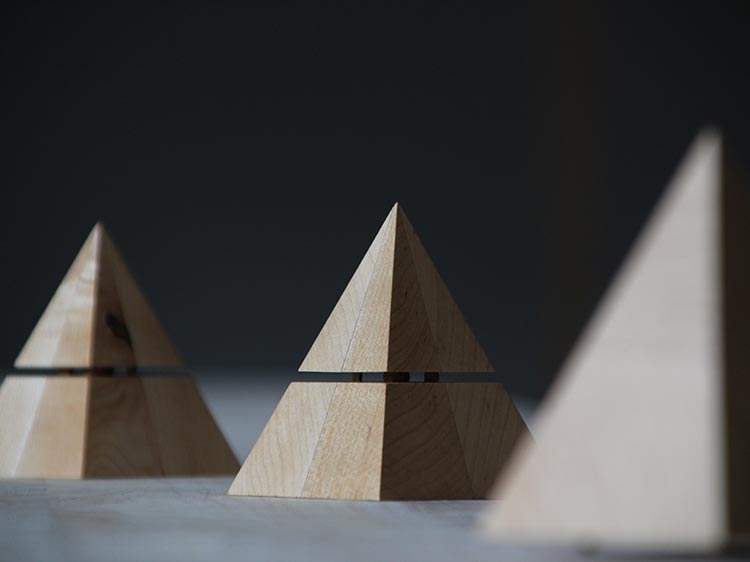 woodiness，warm，Pyramid，Night light，lamps and lanterns，Find life，