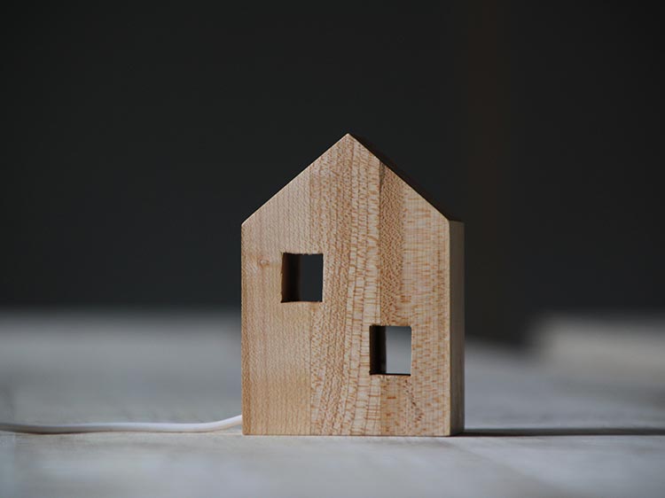 warm，home，house，lamps and lanterns，Night light，woodiness，warm，Find life，