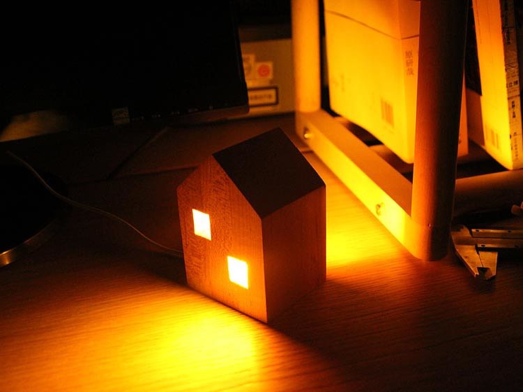 温暖，家，房子，灯具，小夜灯，木质，觅见生活，