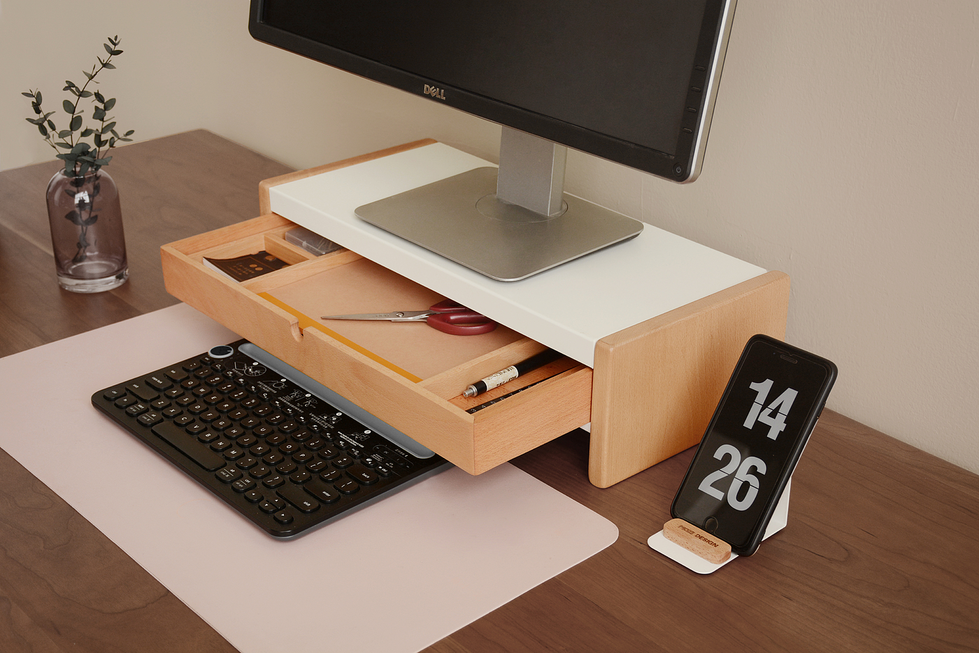 Office materials and desktop storage，