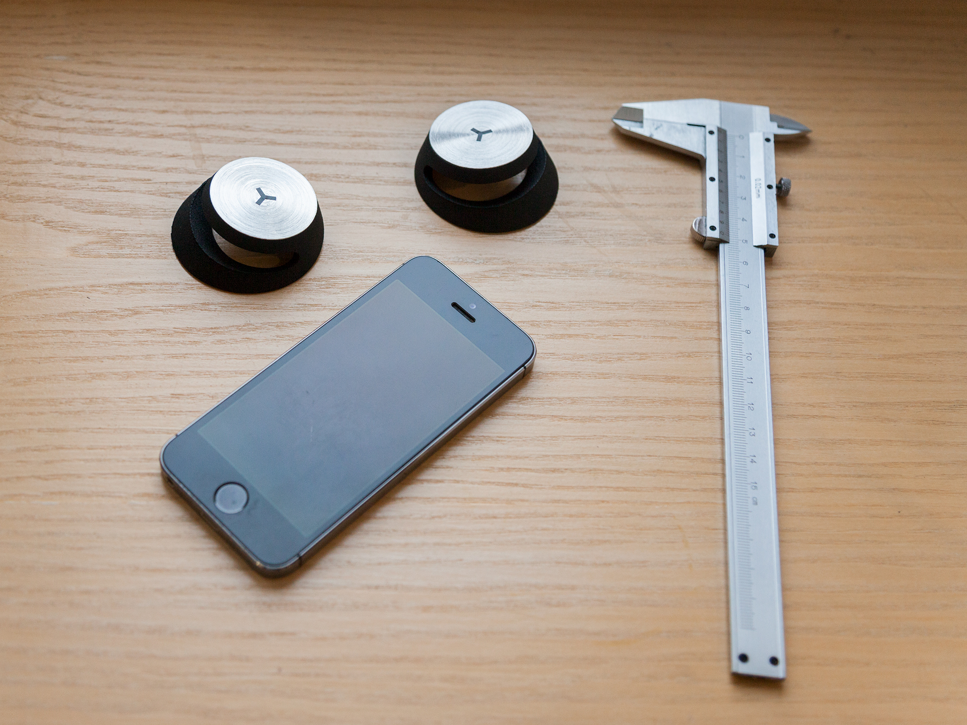 concise，Ergonomics，soft，Portable，Wireless headset，