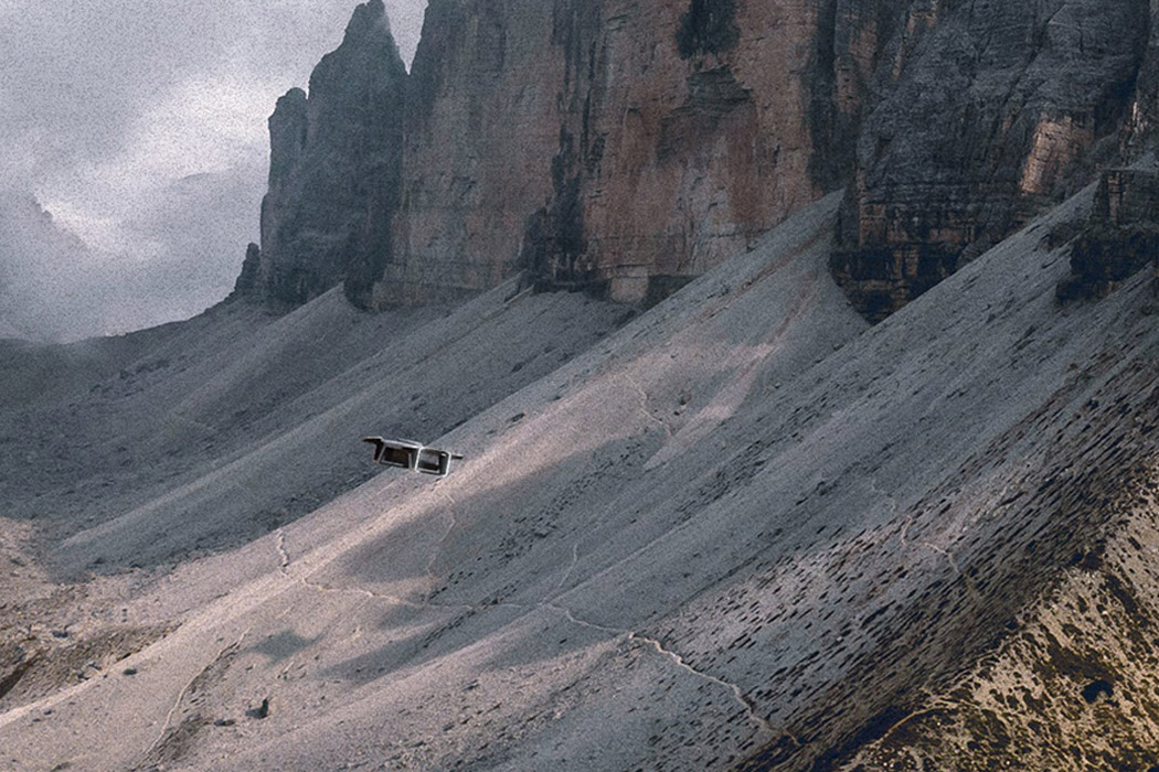 camping，flight，house，