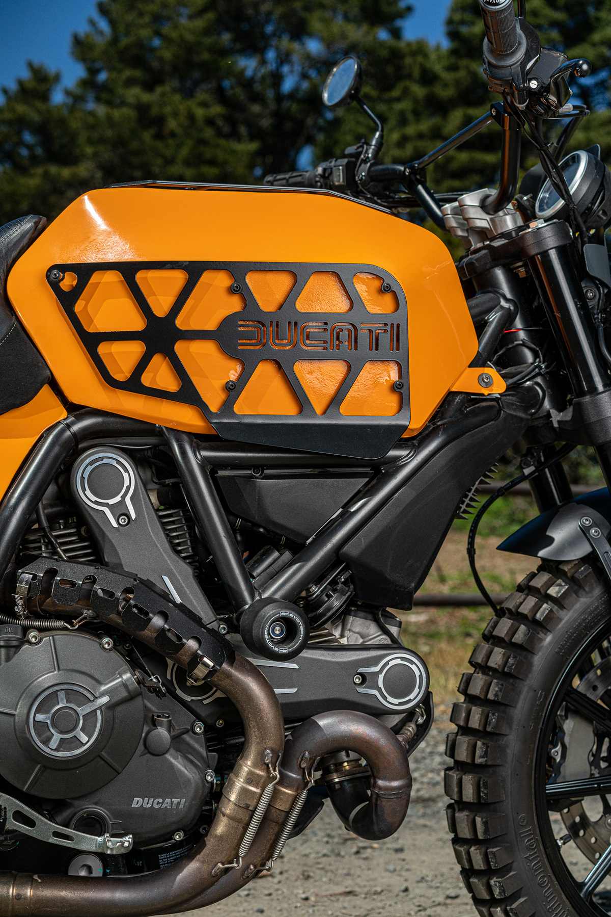 motorcycle，vehicle，ducats，Ducati，