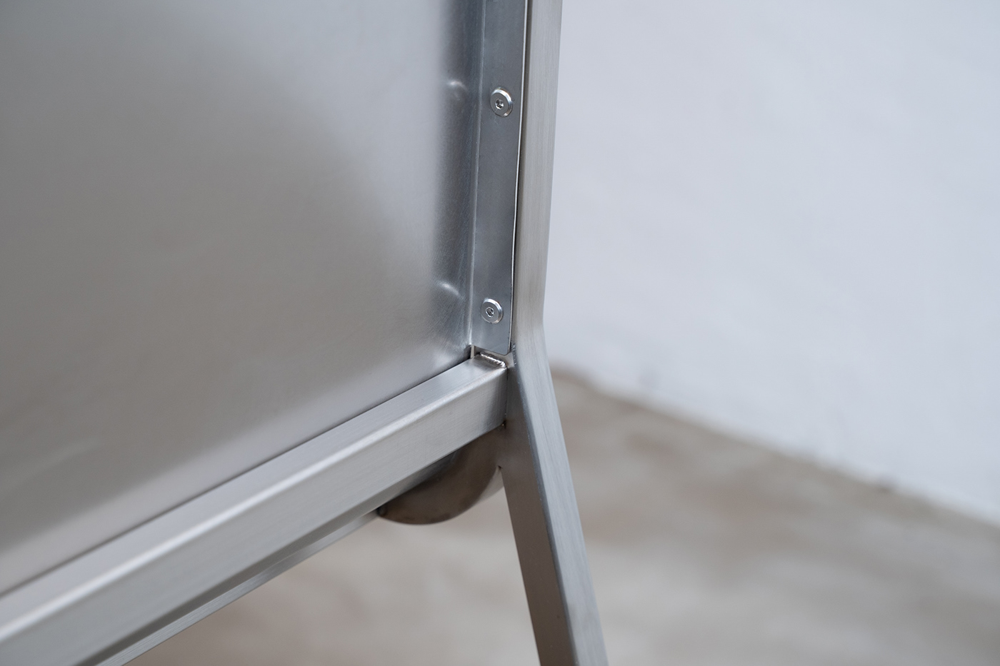 Plate Chair，chair，furniture，industrial design，