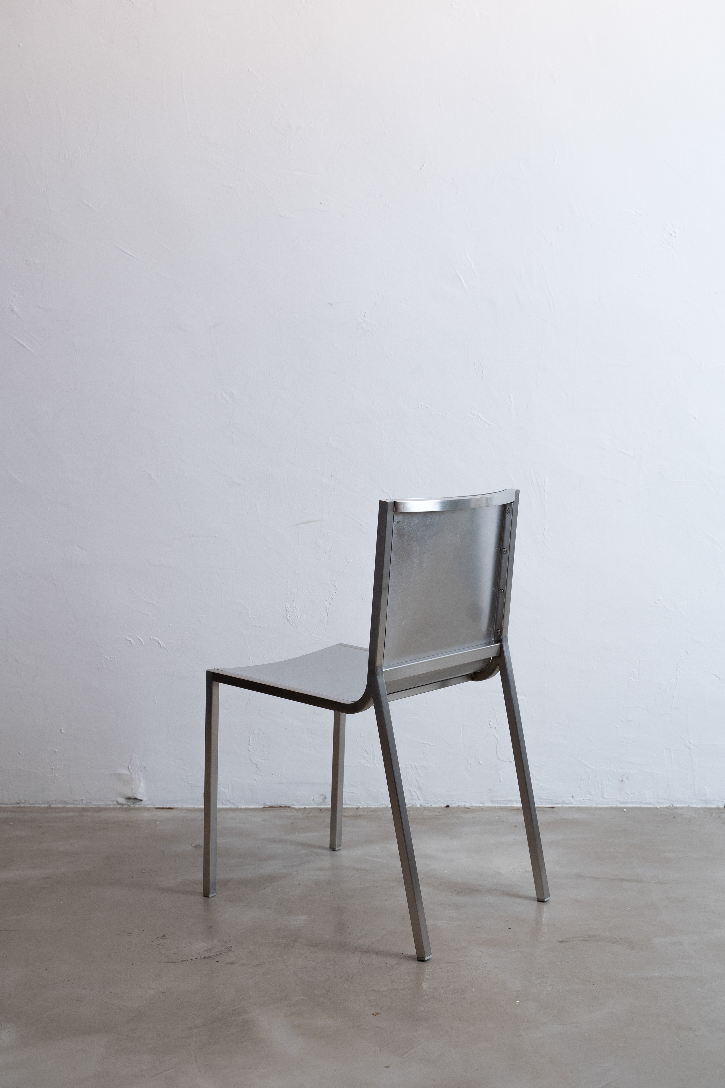 Plate Chair，chair，furniture，industrial design，