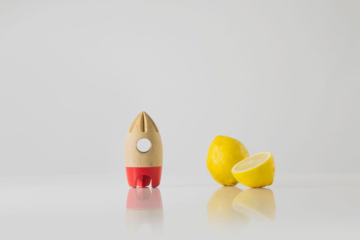 Juicer，rocket，wooden ，lovely，