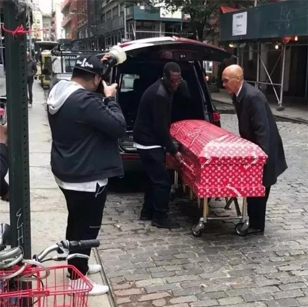 lv，coffin，product design，fashion，