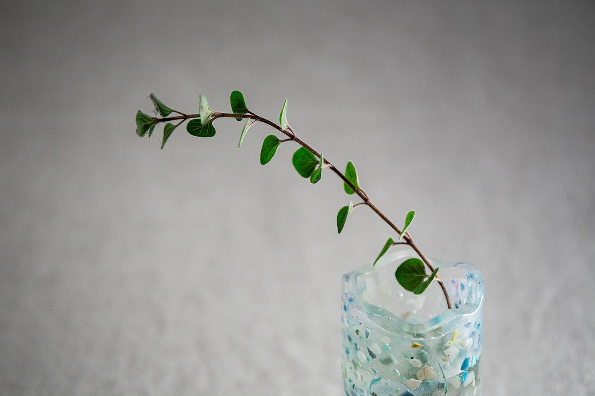 vase，environment protection，Plastic，Plastic particles，