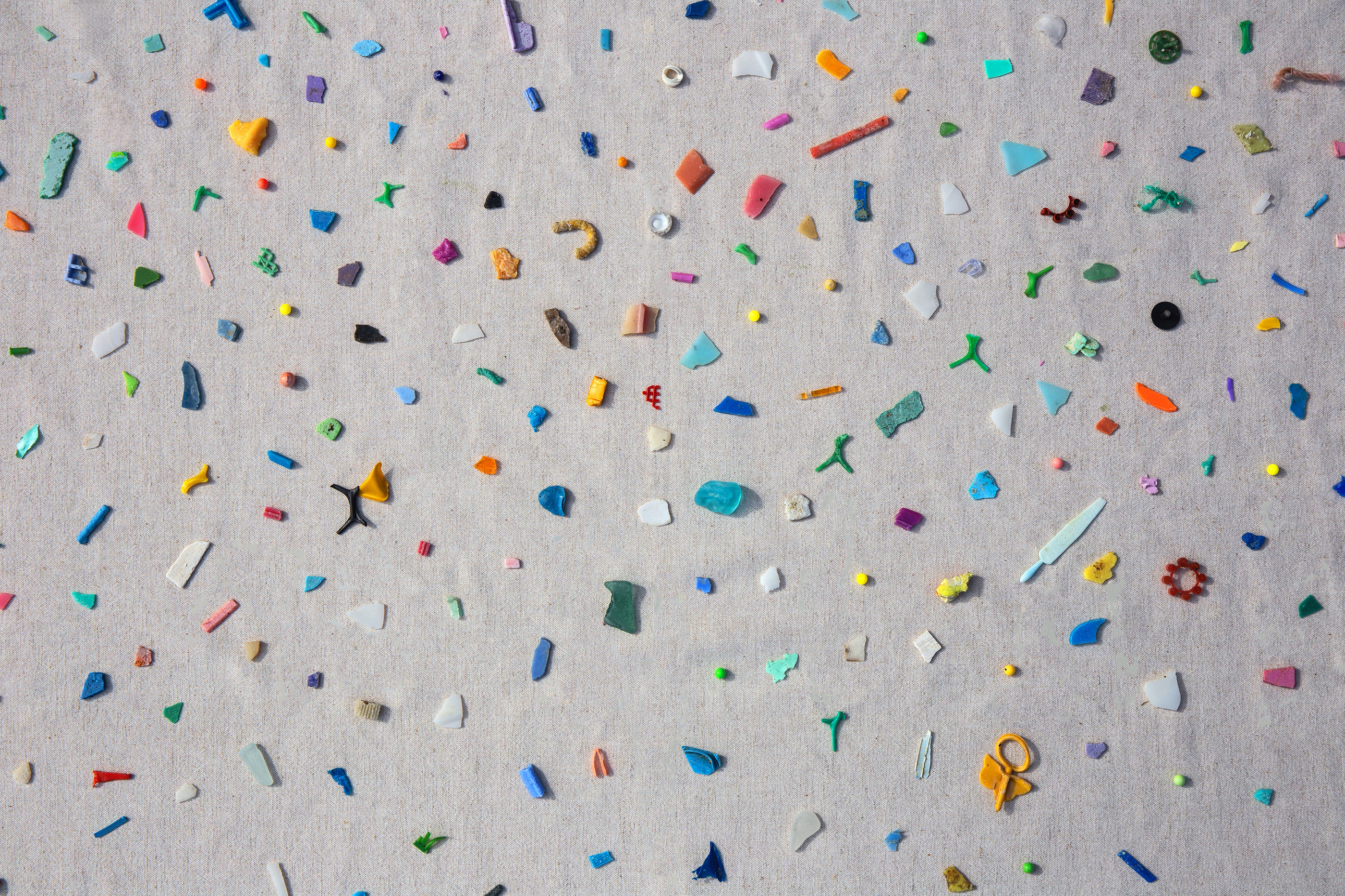 vase，environment protection，Plastic，Plastic particles，