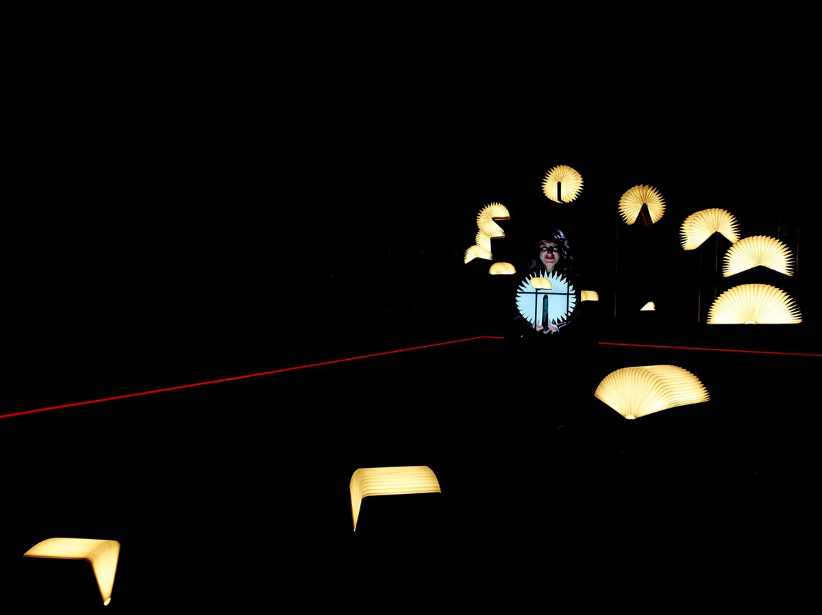 Industrial design, practical design, lamp, book，