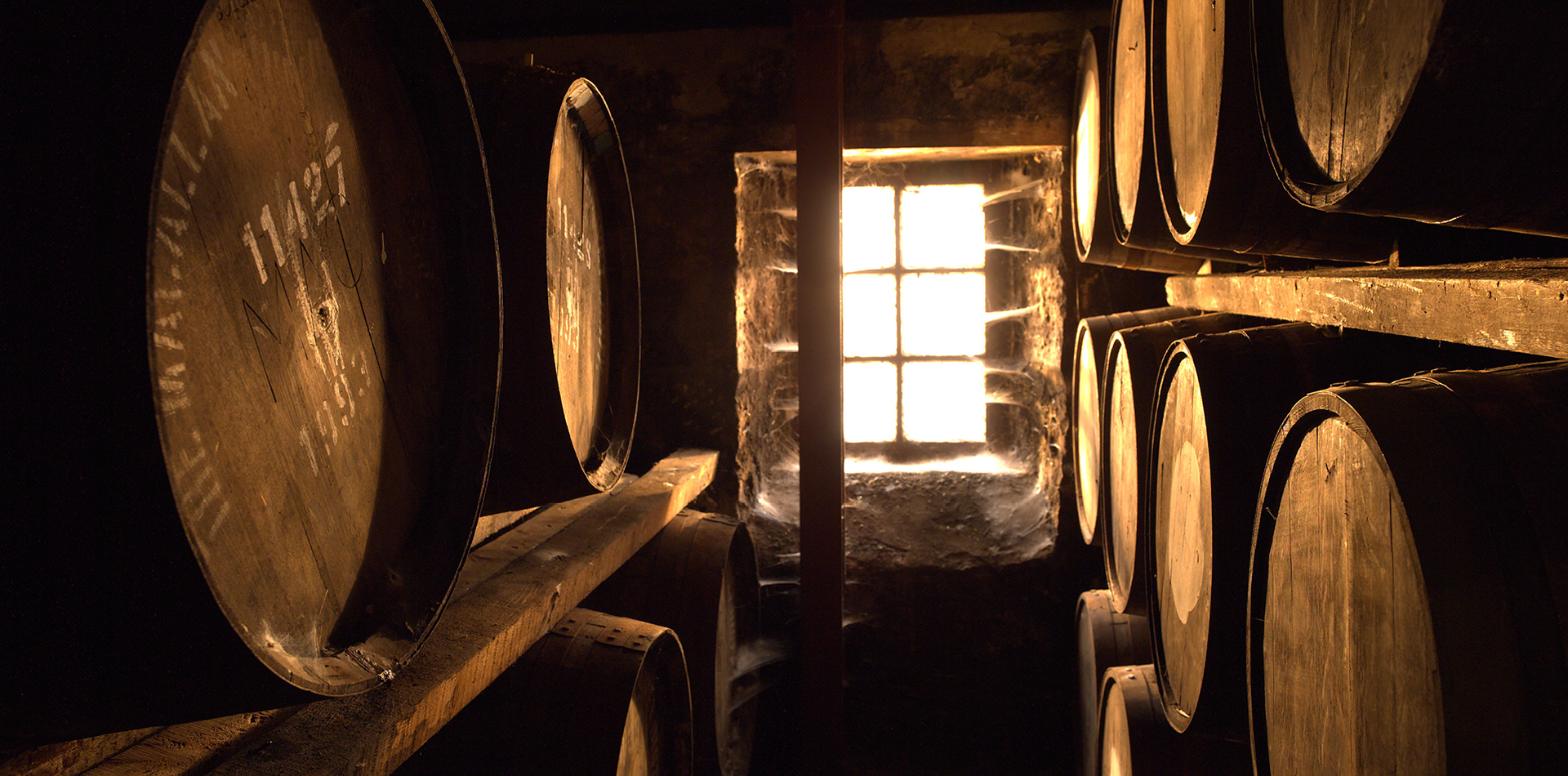 packing design，luxury，luxurious，Limit，Alcohol，