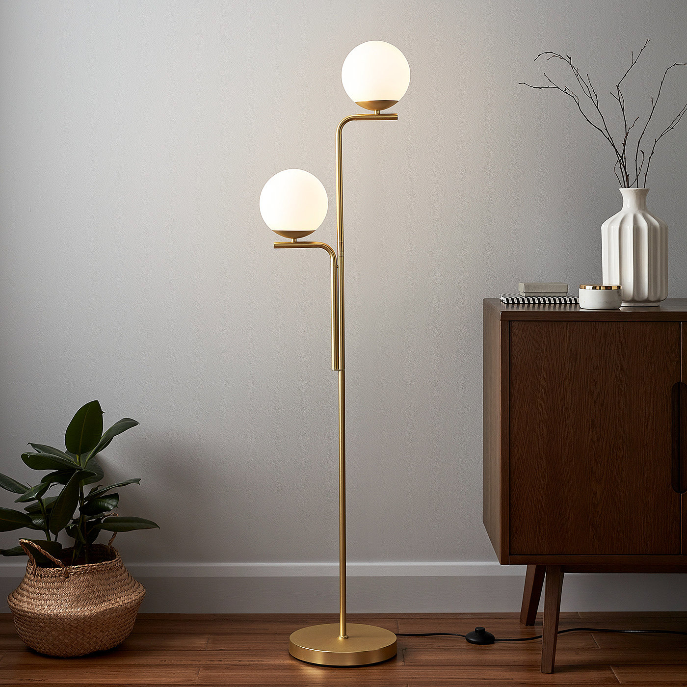 lamp，a chandelier，lighting，