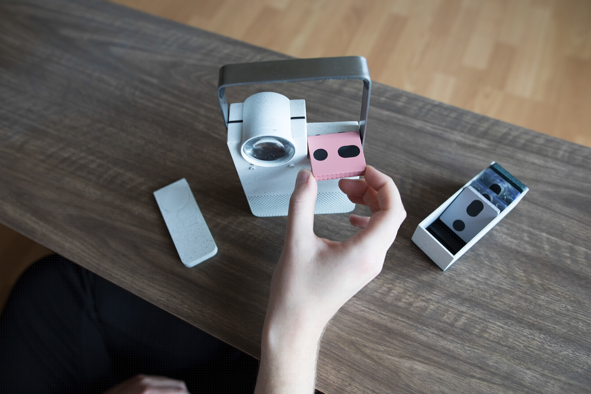 slide，expression，emotion，Projector，Portable，