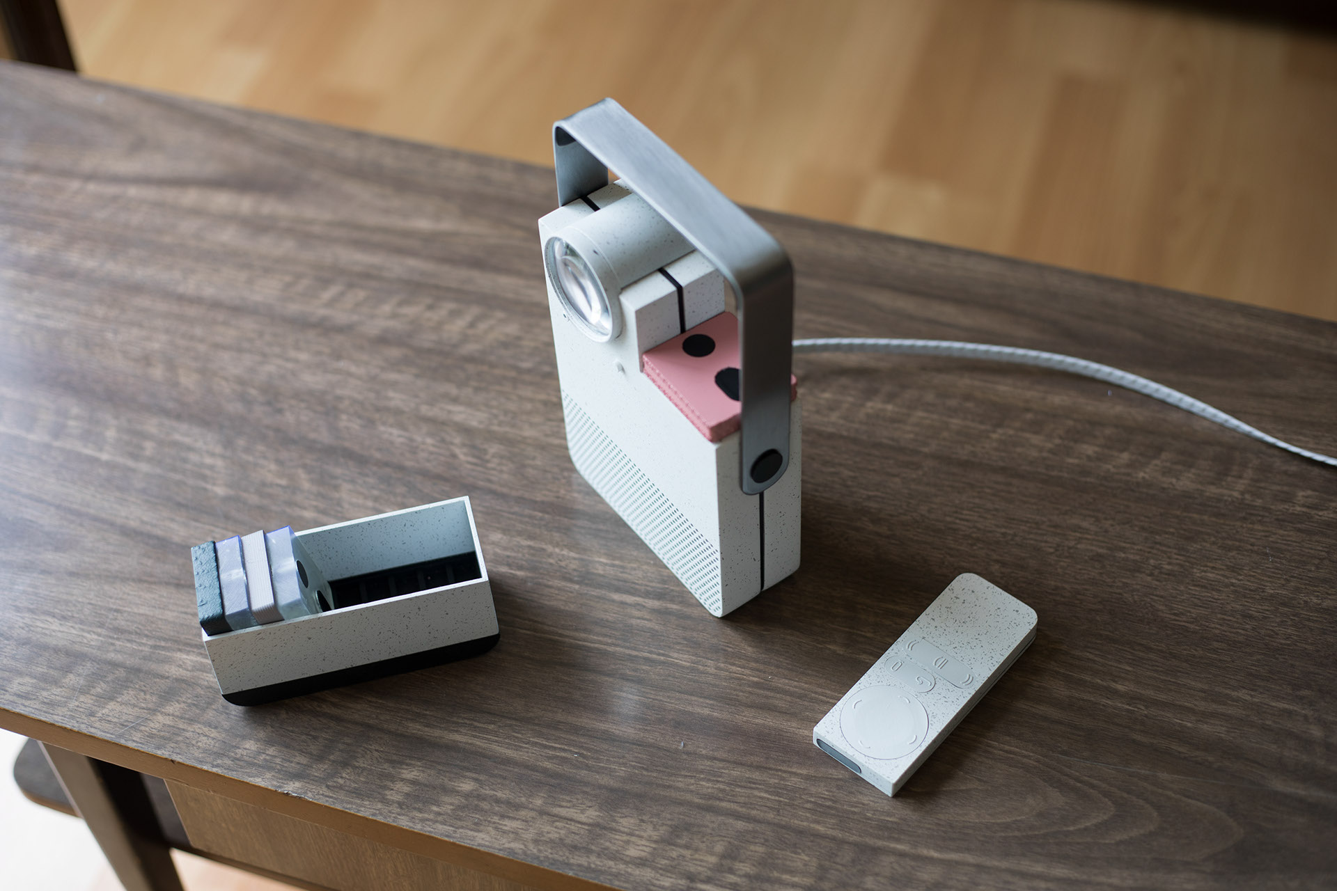 slide，expression，emotion，Projector，Portable，