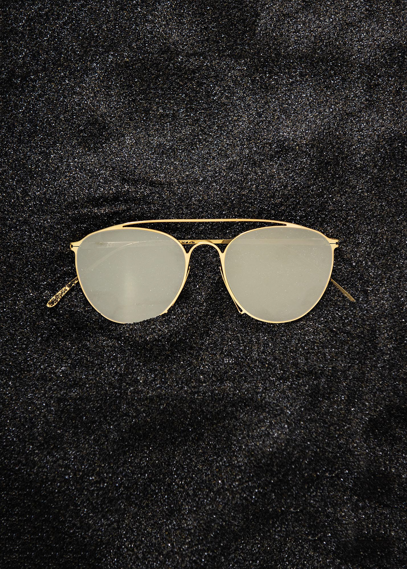 Sunglasses，Sunglasses，Outdoor piece，Fashion products，