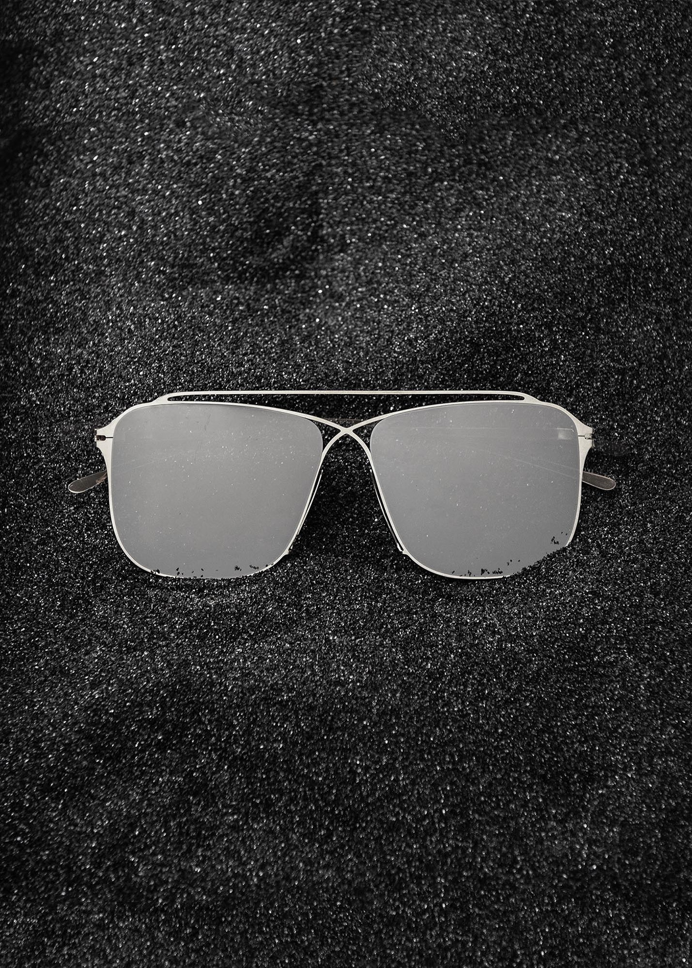 Sunglasses，Sunglasses，Outdoor piece，Fashion products，