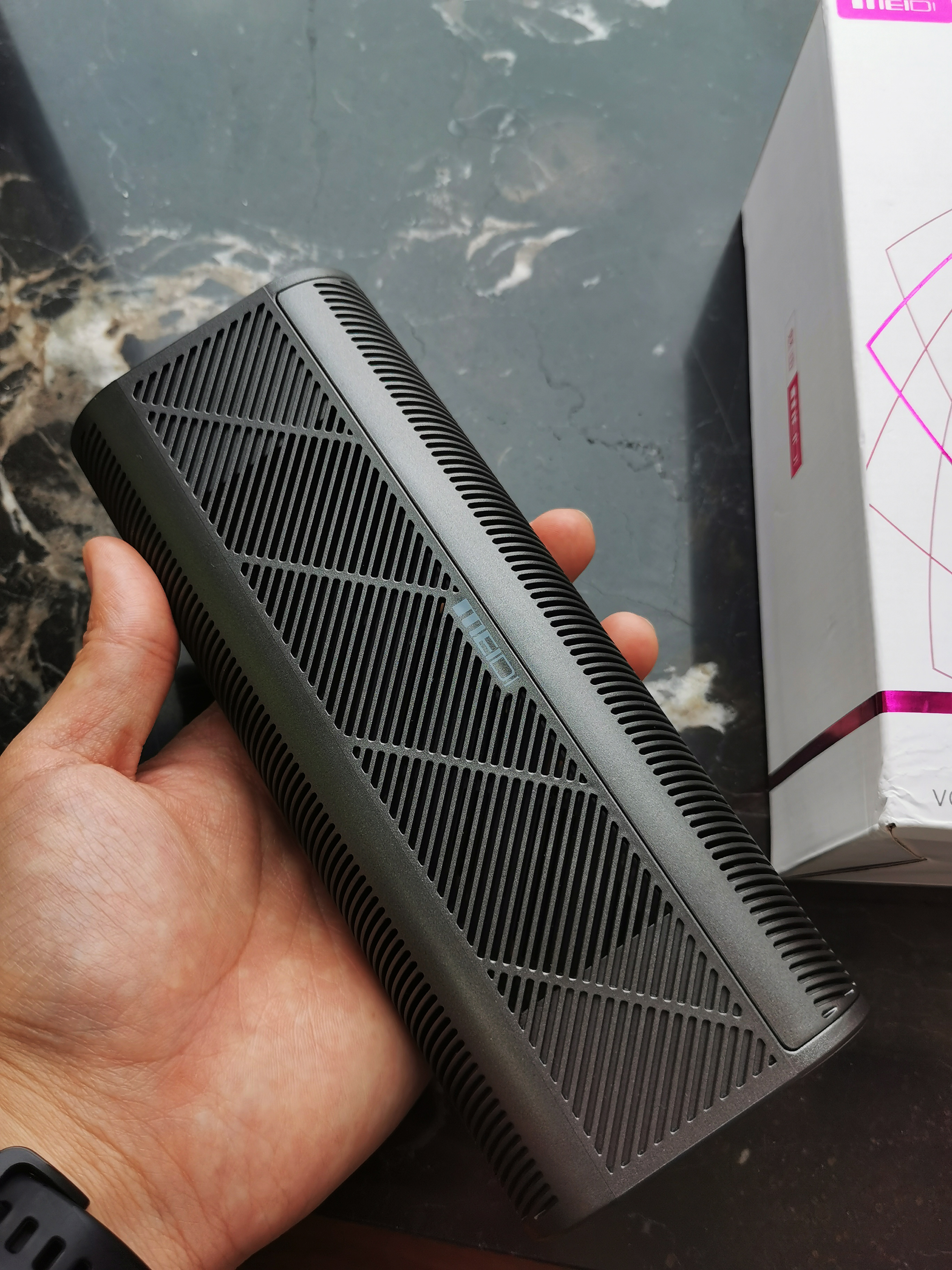 Activated carbon，vehicle，Carbon box，