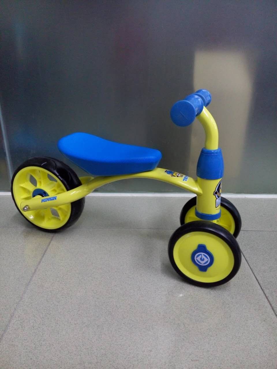 1-3-year-old children gradually learn to walk，